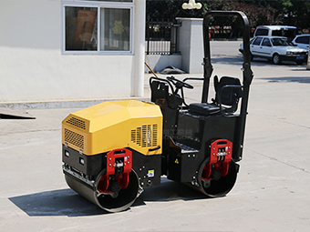 小型壓路機(jī)哪家好？速來圍觀