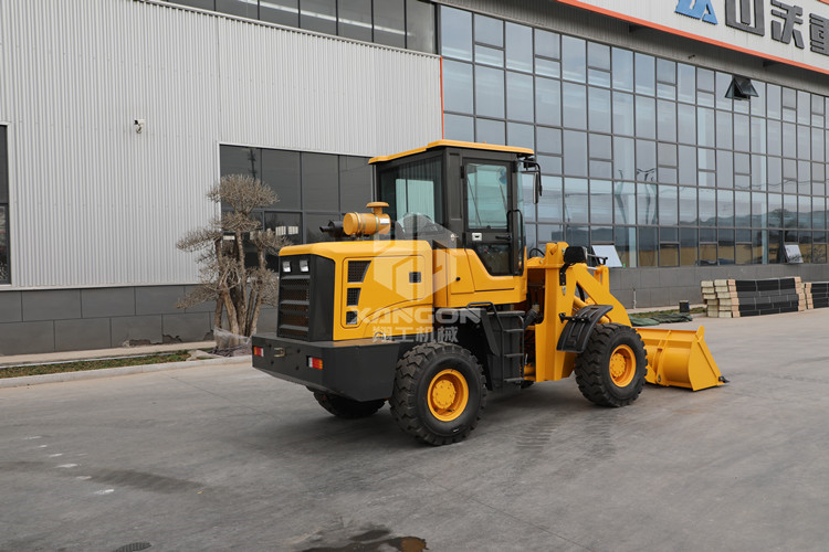 體型小能耐大！小型挖掘裝載機讓您刮目相看！