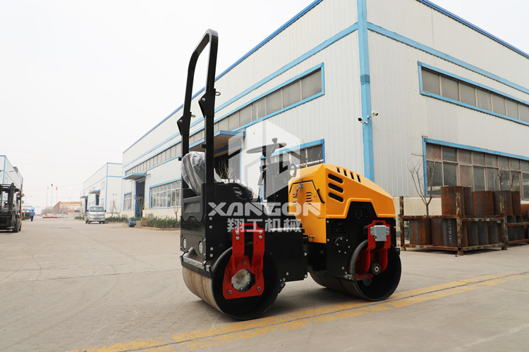 壓土機(jī)的壓實(shí)力度這么大，離不開(kāi)這個(gè)裝置