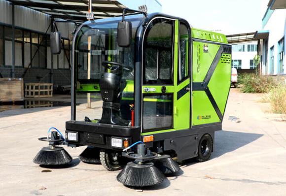 電動掃地車挑花眼了？看這里